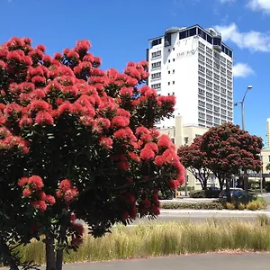 Hotel Bay Plaza