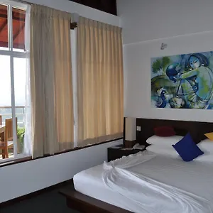 Hotel Amaara Sky